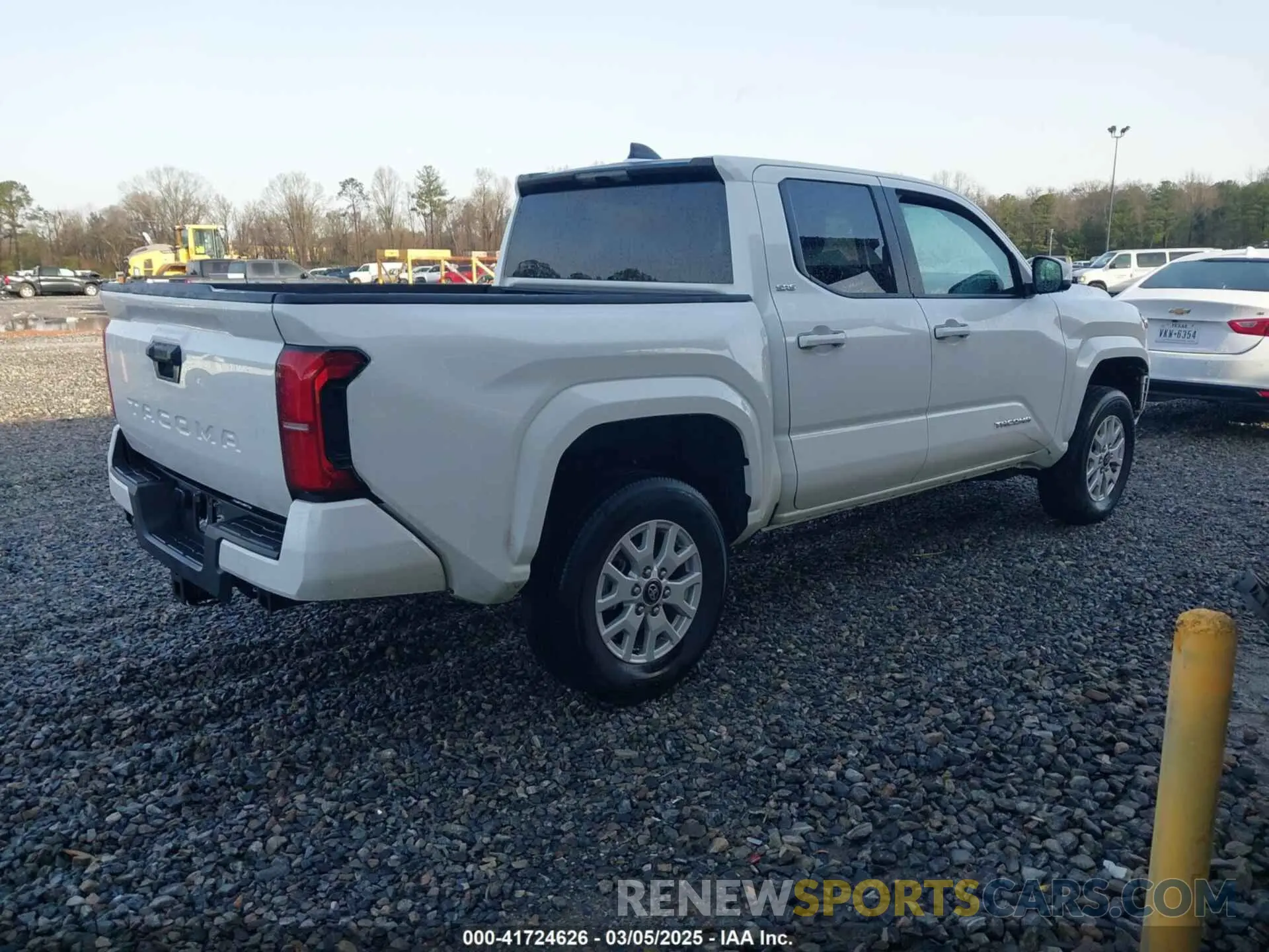 4 fotografías del automóvil dañado 3TMKB5FN8RM011213 TOYOTA TACOMA 2024