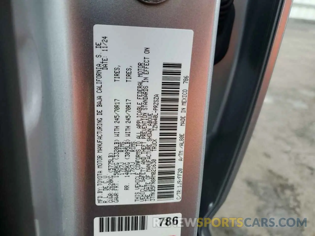 12 fotografías del automóvil dañado 3TMKB5FN8RM021630 TOYOTA TACOMA 2024