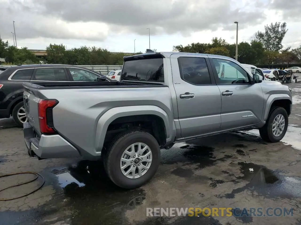 3 fotografías del automóvil dañado 3TMKB5FN8RM021630 TOYOTA TACOMA 2024