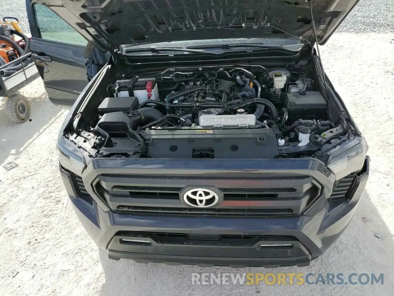 11 fotografías del automóvil dañado 3TMKB5FN9RM012824 TOYOTA TACOMA 2024