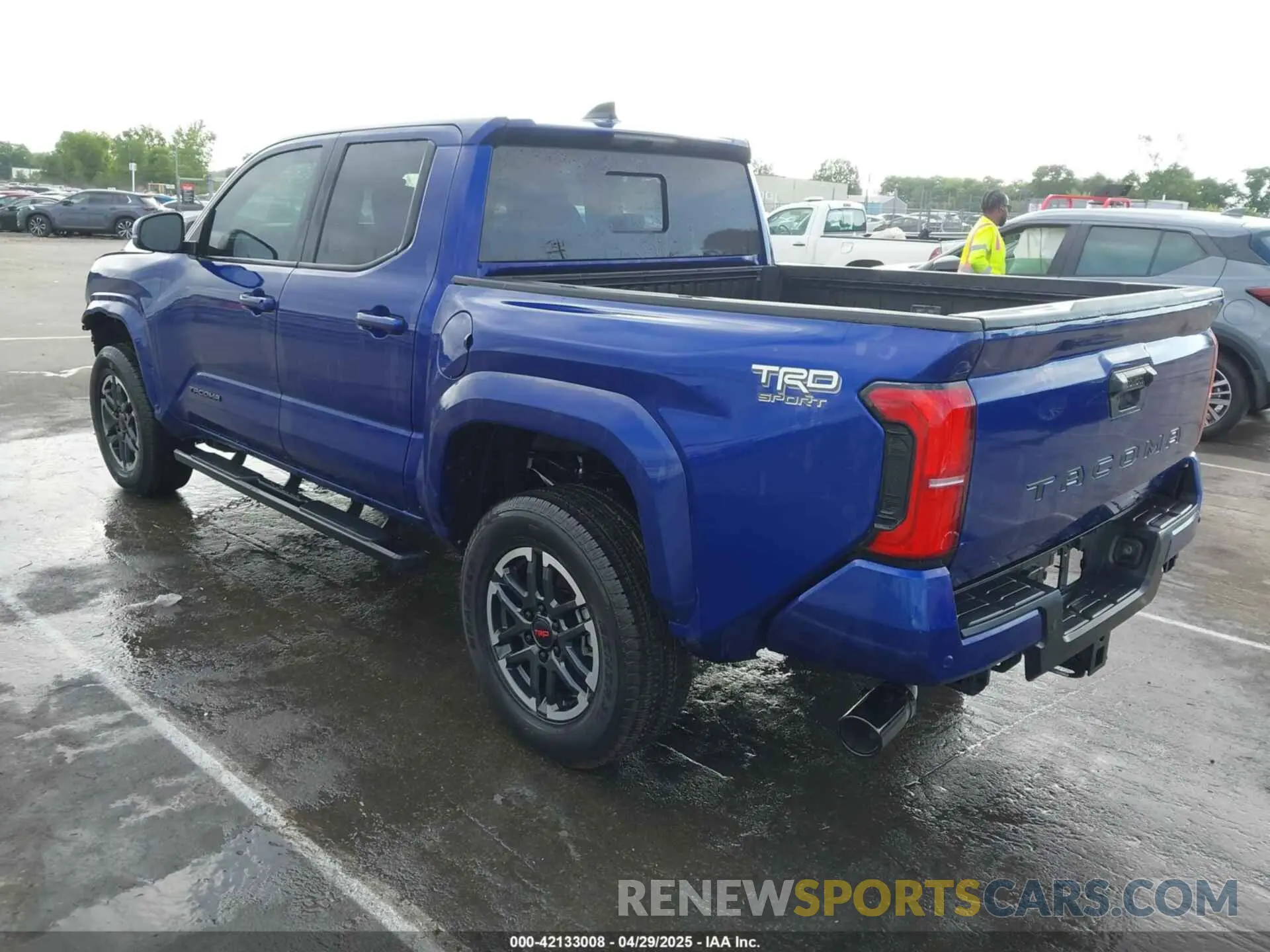 3 fotografías del automóvil dañado 3TMKB5FNXRM006062 TOYOTA TACOMA 2024