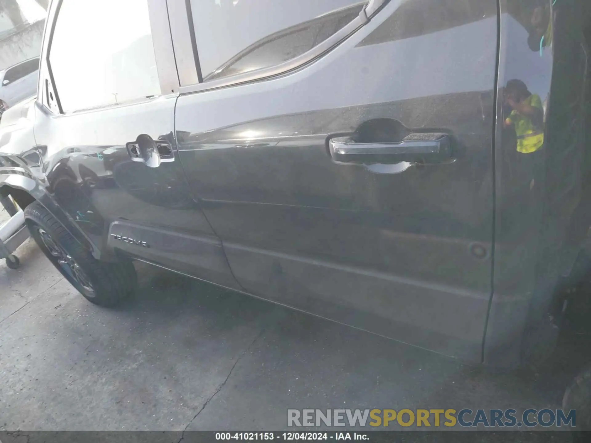 14 fotografías del automóvil dañado 3TMLB5JN0RM017034 TOYOTA TACOMA 2024