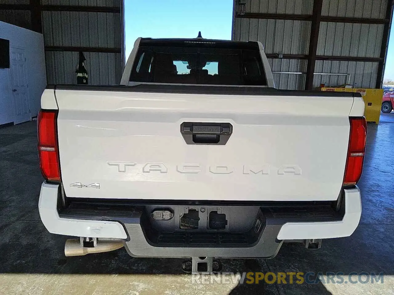 6 fotografías del automóvil dañado 3TMLB5JN0RM020032 TOYOTA TACOMA 2024