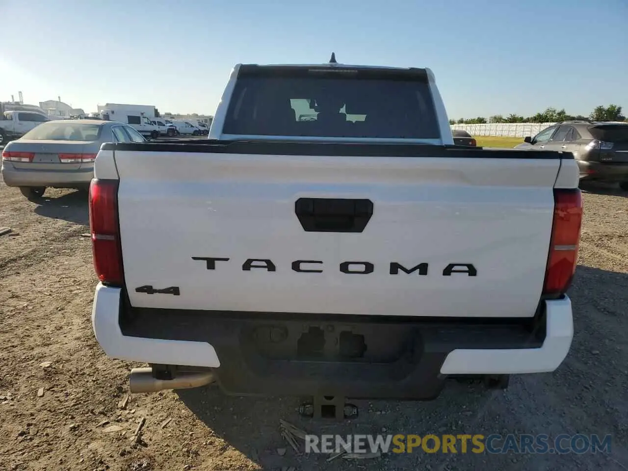 6 fotografías del automóvil dañado 3TMLB5JN0RM022718 TOYOTA TACOMA 2024