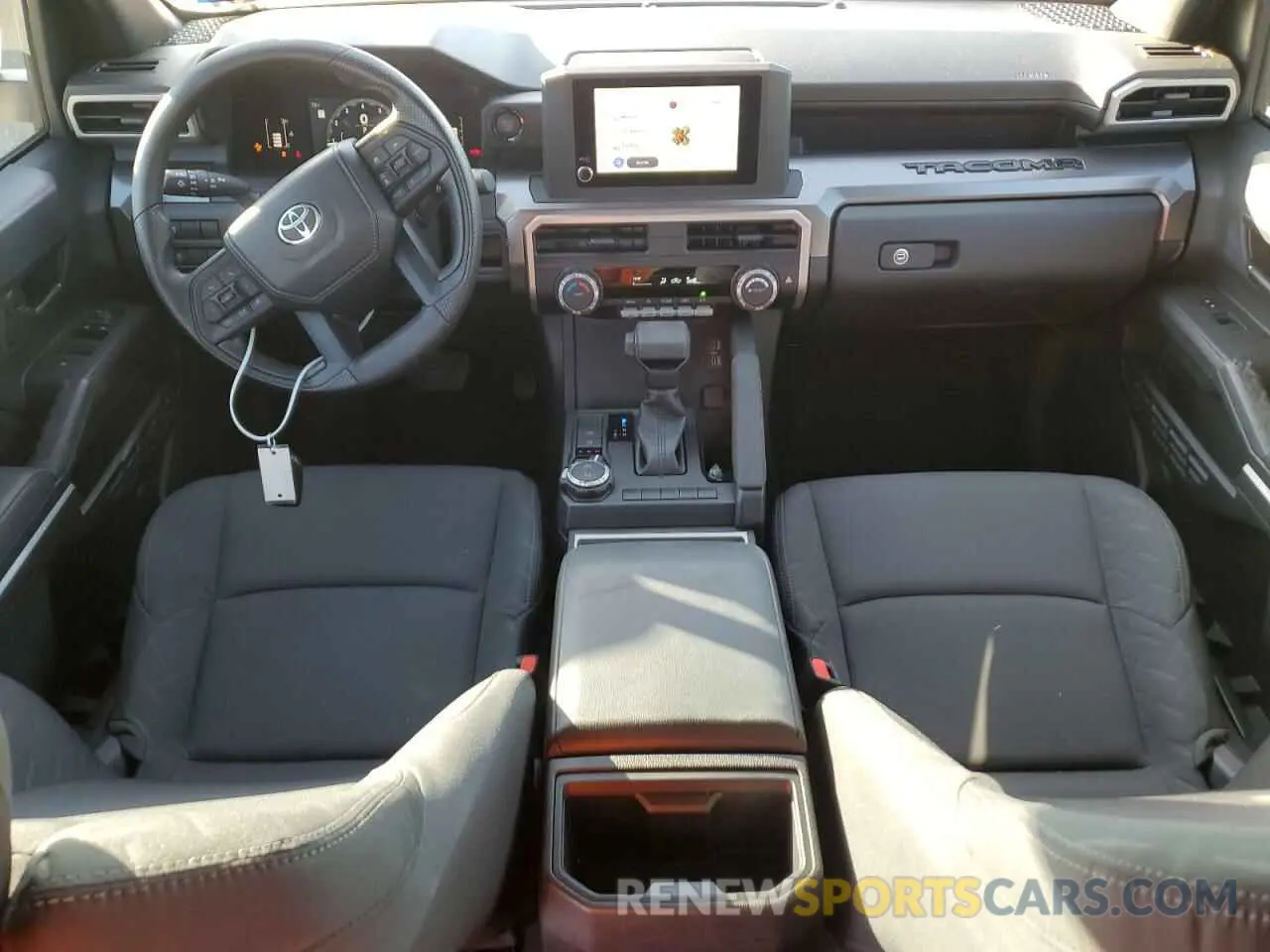 8 fotografías del automóvil dañado 3TMLB5JN0RM022718 TOYOTA TACOMA 2024