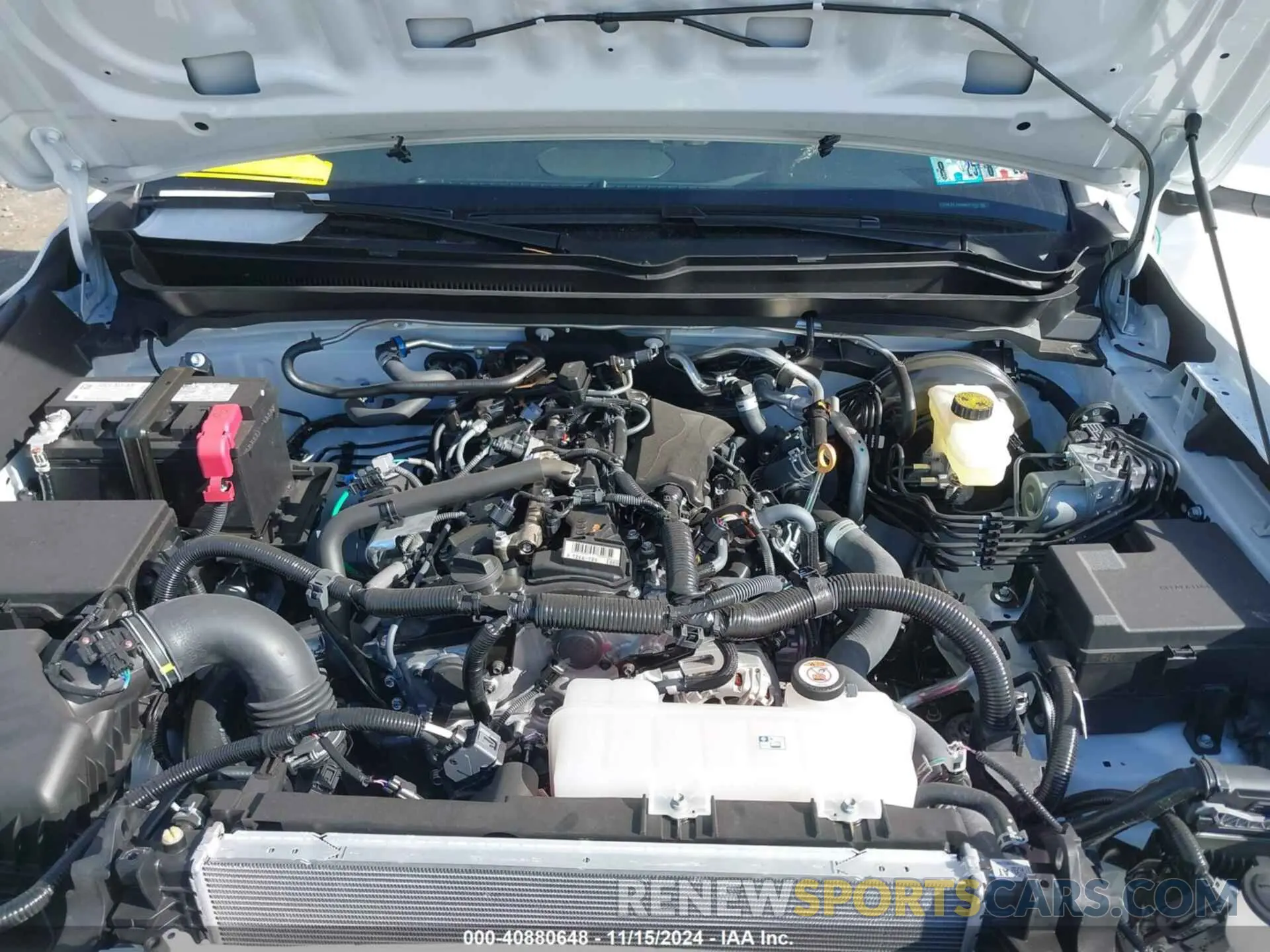 10 fotografías del automóvil dañado 3TMLB5JN0RM041690 TOYOTA TACOMA 2024