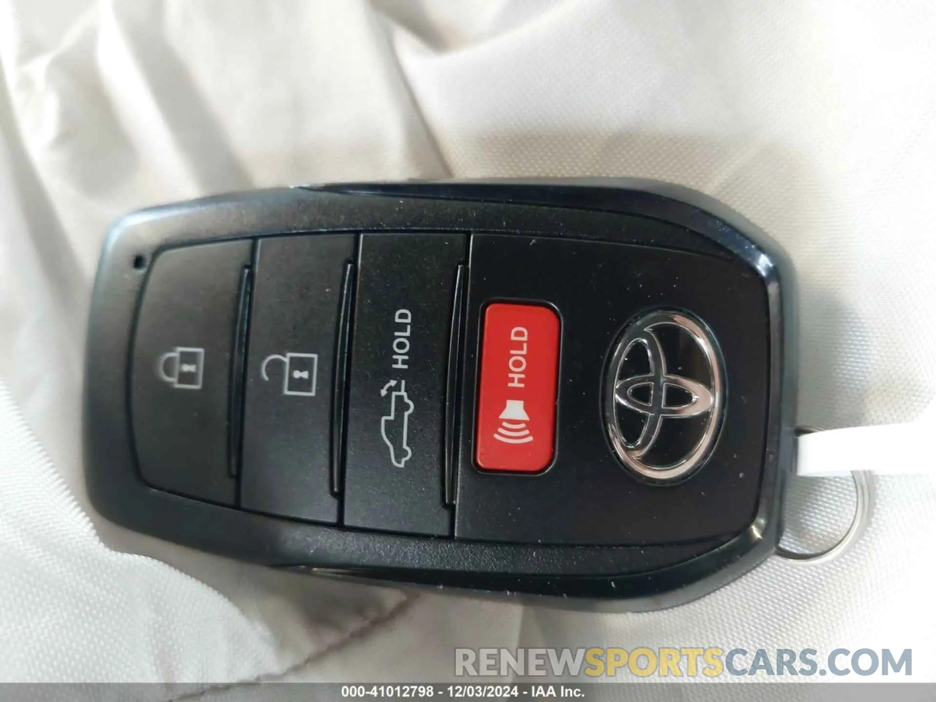 11 fotografías del automóvil dañado 3TMLB5JN0RM055766 TOYOTA TACOMA 2024