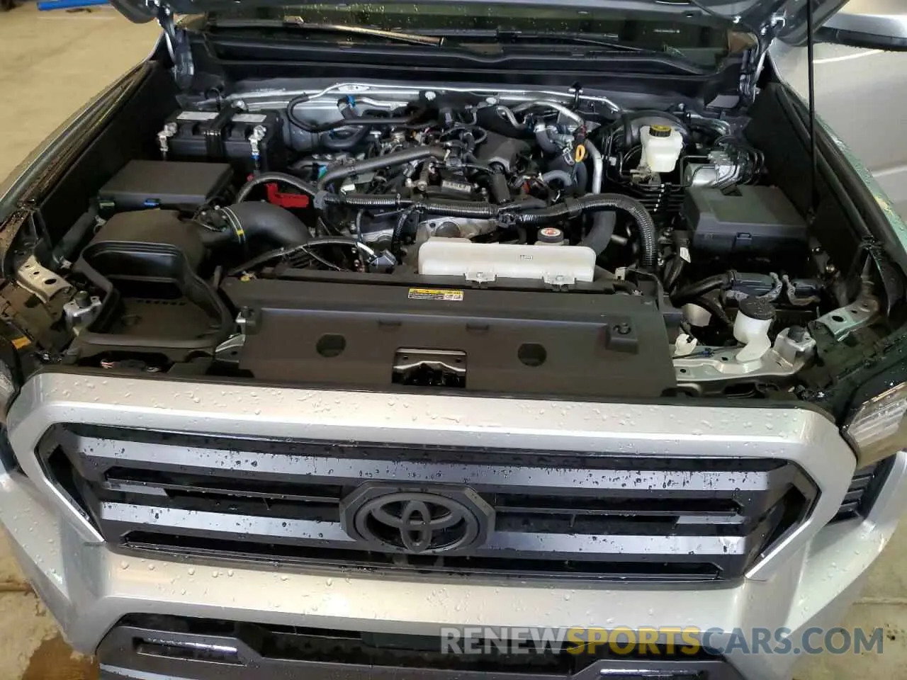 11 fotografías del automóvil dañado 3TMLB5JN1RM022811 TOYOTA TACOMA 2024