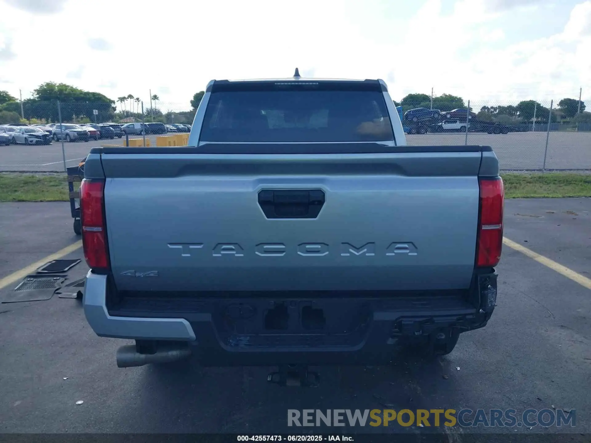 16 fotografías del automóvil dañado 3TMLB5JN1RM029791 TOYOTA TACOMA 2024