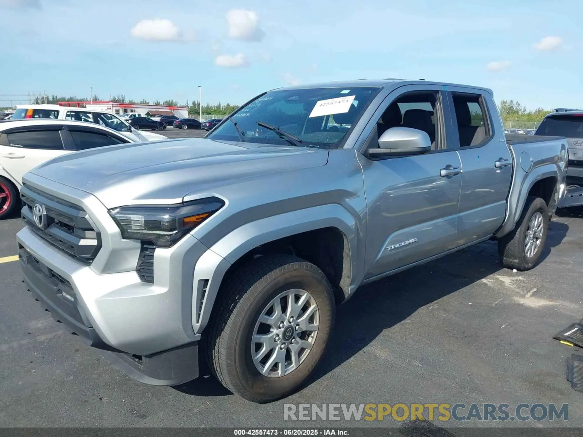 2 fotografías del automóvil dañado 3TMLB5JN1RM029791 TOYOTA TACOMA 2024