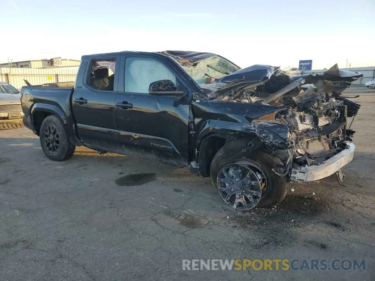 4 fotografías del automóvil dañado 3TMLB5JN1RM034330 TOYOTA TACOMA 2024