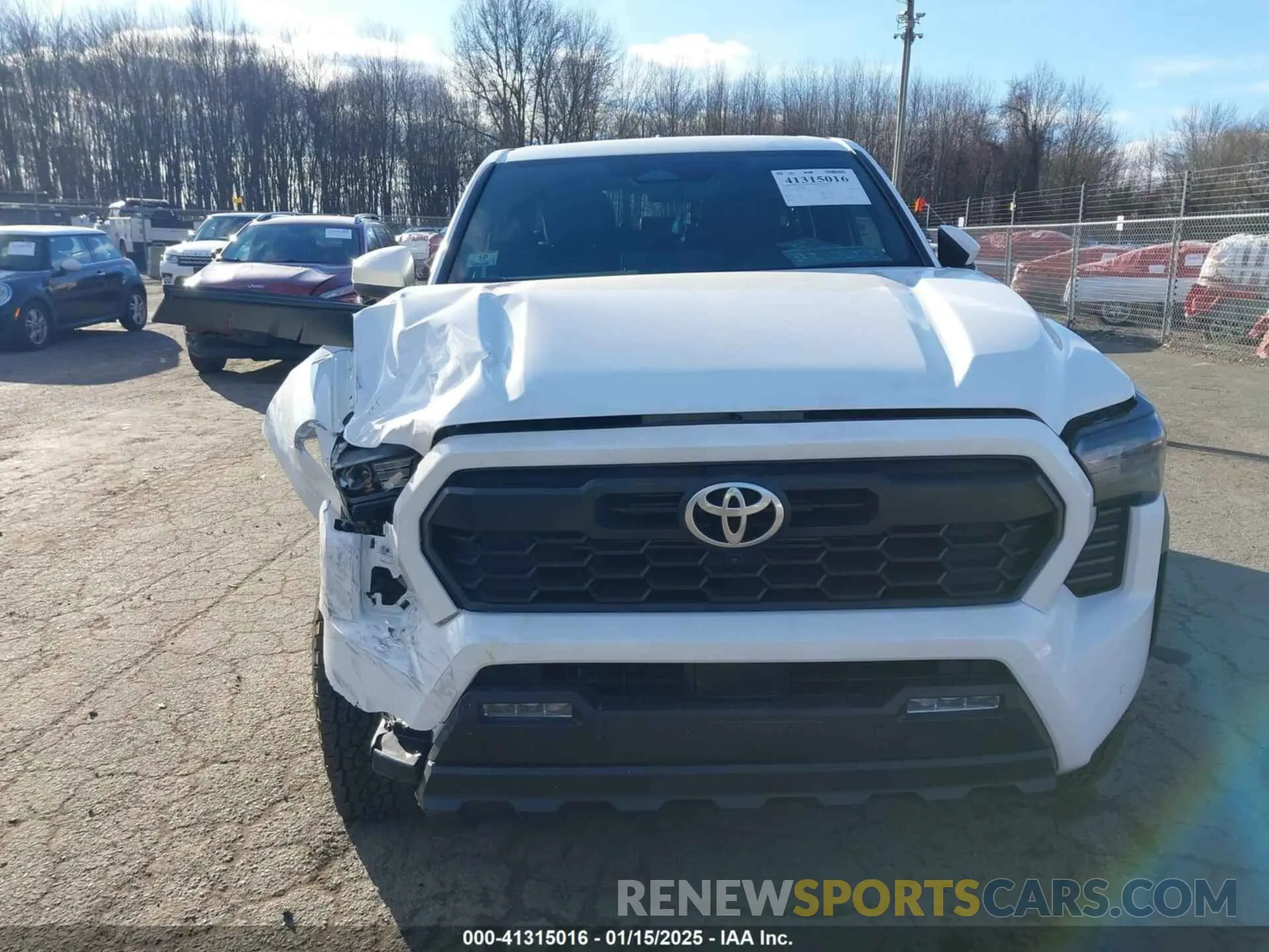 12 fotografías del automóvil dañado 3TMLB5JN1RM040631 TOYOTA TACOMA 2024