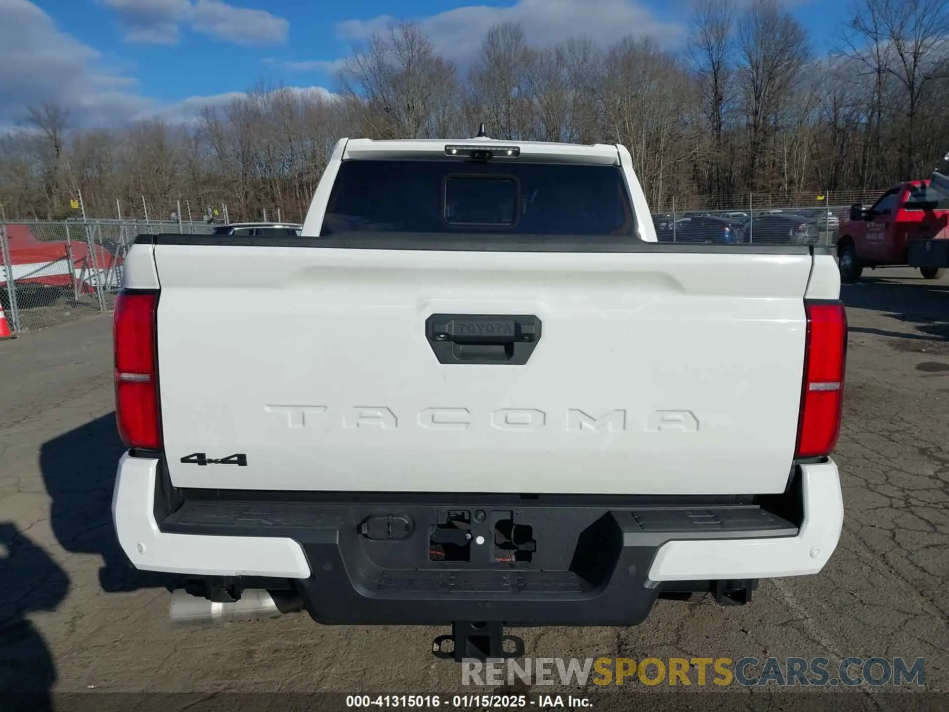 16 fotografías del automóvil dañado 3TMLB5JN1RM040631 TOYOTA TACOMA 2024