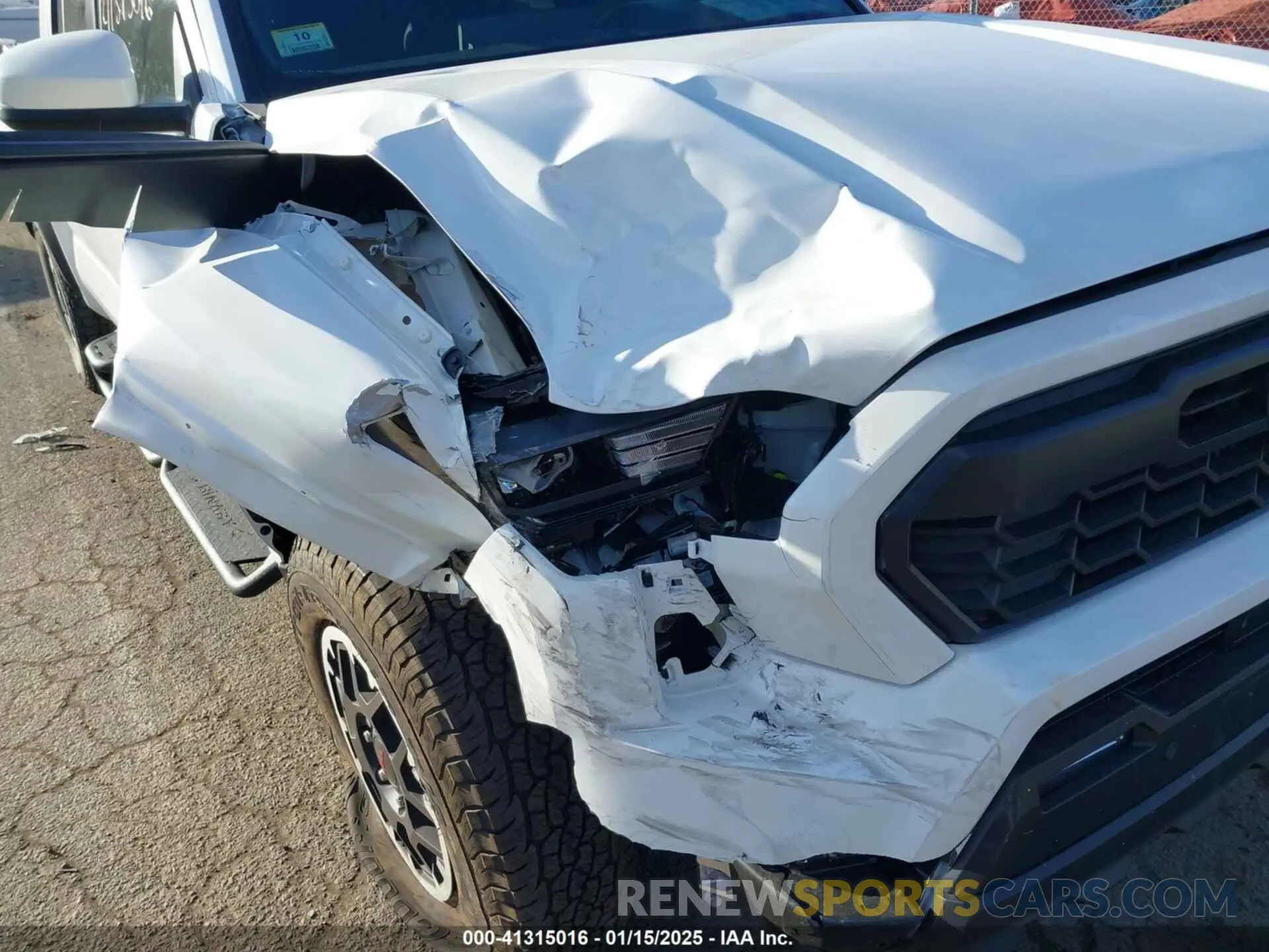 6 fotografías del automóvil dañado 3TMLB5JN1RM040631 TOYOTA TACOMA 2024