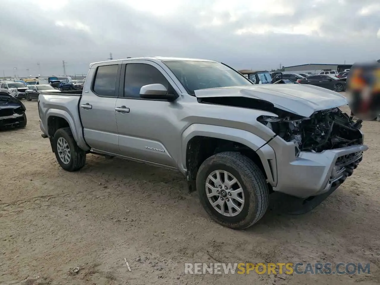 4 fotografías del automóvil dañado 3TMLB5JN2RM003300 TOYOTA TACOMA 2024