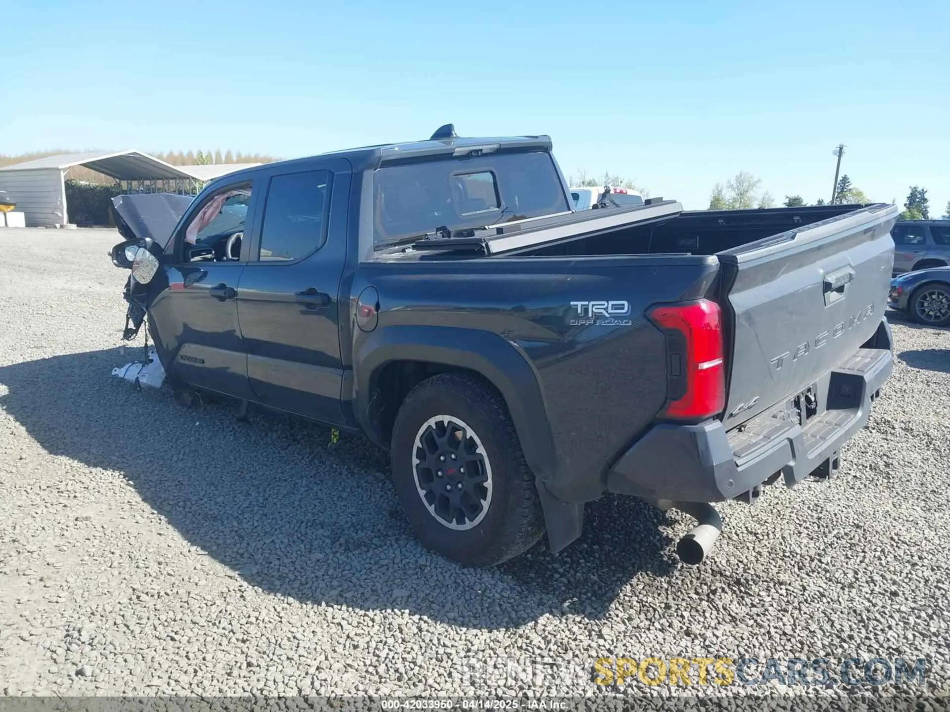 3 fotografías del automóvil dañado 3TMLB5JN2RM042291 TOYOTA TACOMA 2024
