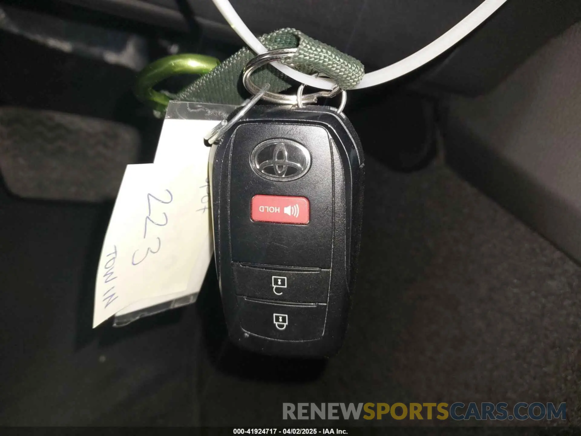 11 fotografías del automóvil dañado 3TMLB5JN2RM085321 TOYOTA TACOMA 2024