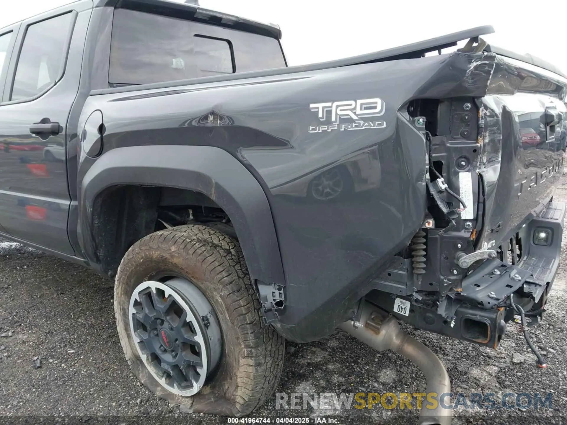 6 fotografías del automóvil dañado 3TMLB5JN3RM015259 TOYOTA TACOMA 2024