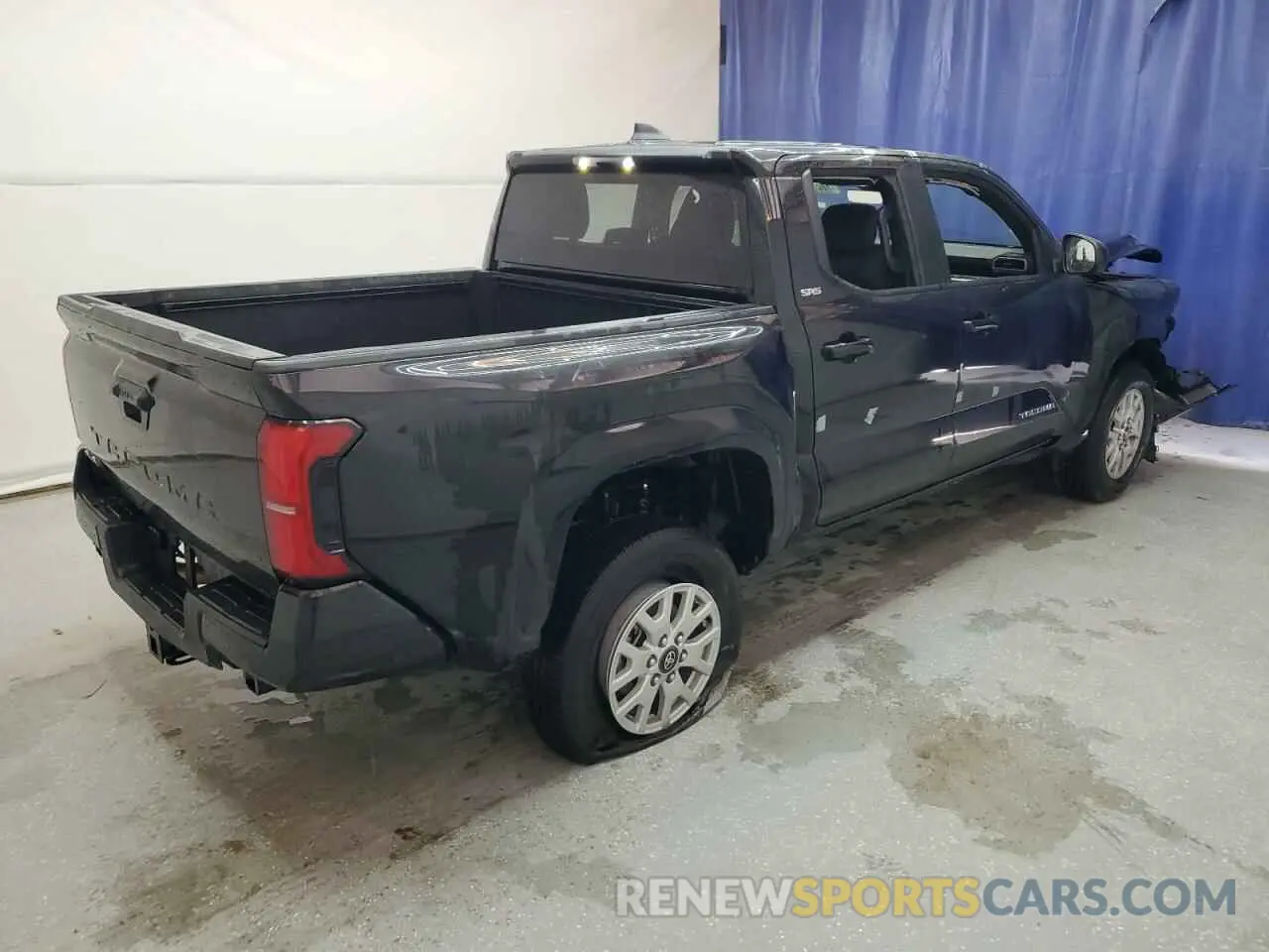3 fotografías del automóvil dañado 3TMLB5JN3RM020610 TOYOTA TACOMA 2024