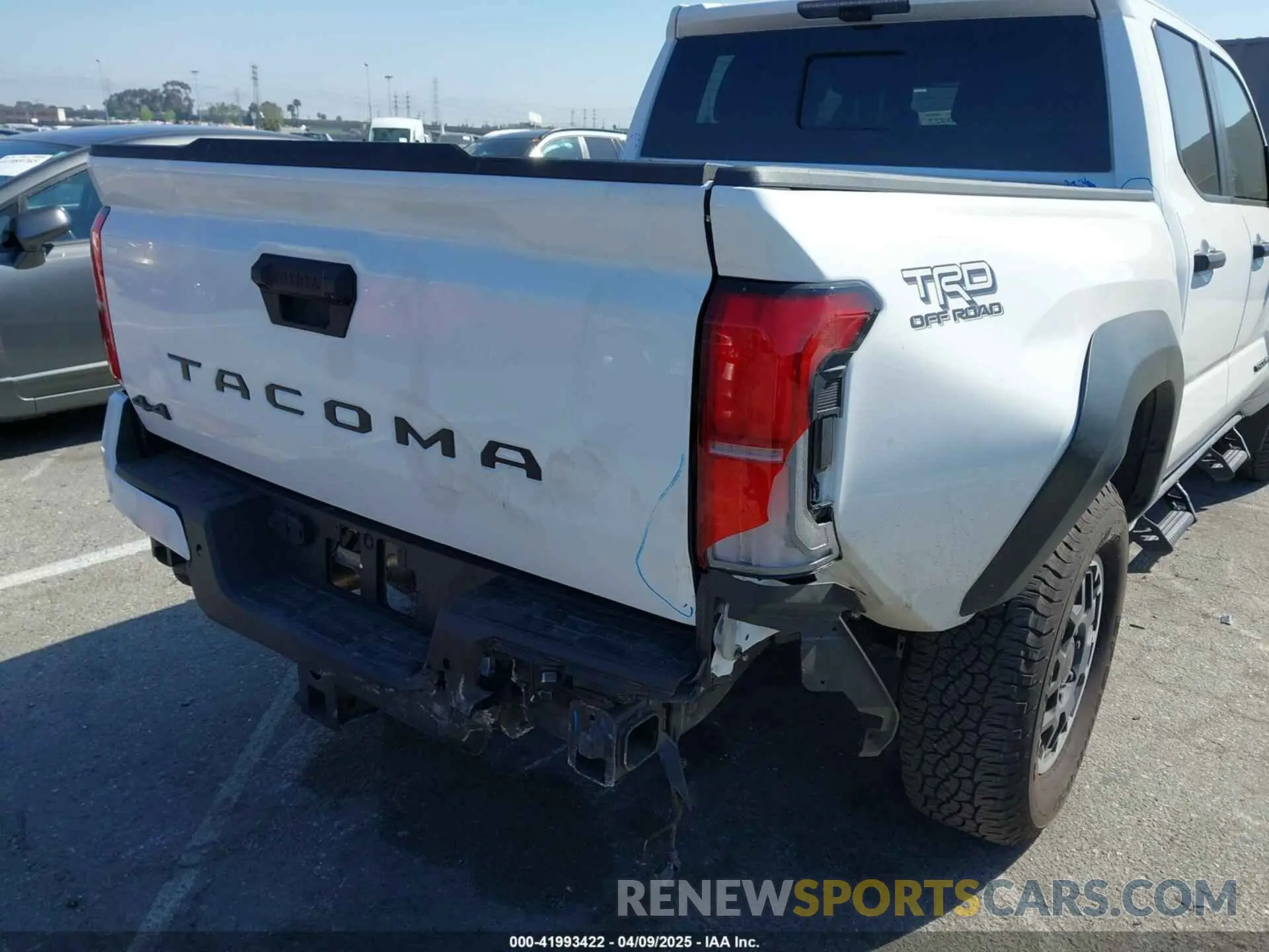 6 fotografías del automóvil dañado 3TMLB5JN3RM031462 TOYOTA TACOMA 2024