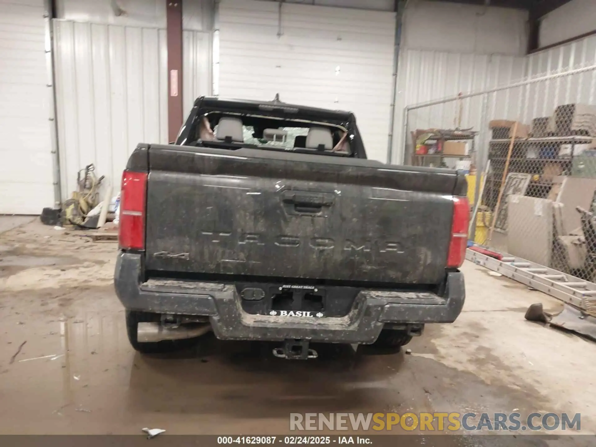 15 fotografías del automóvil dañado 3TMLB5JN3RM080161 TOYOTA TACOMA 2024