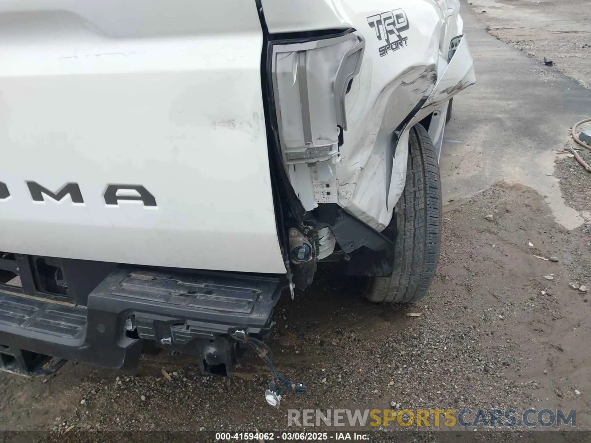 17 fotografías del automóvil dañado 3TMLB5JN4RM011169 TOYOTA TACOMA 2024