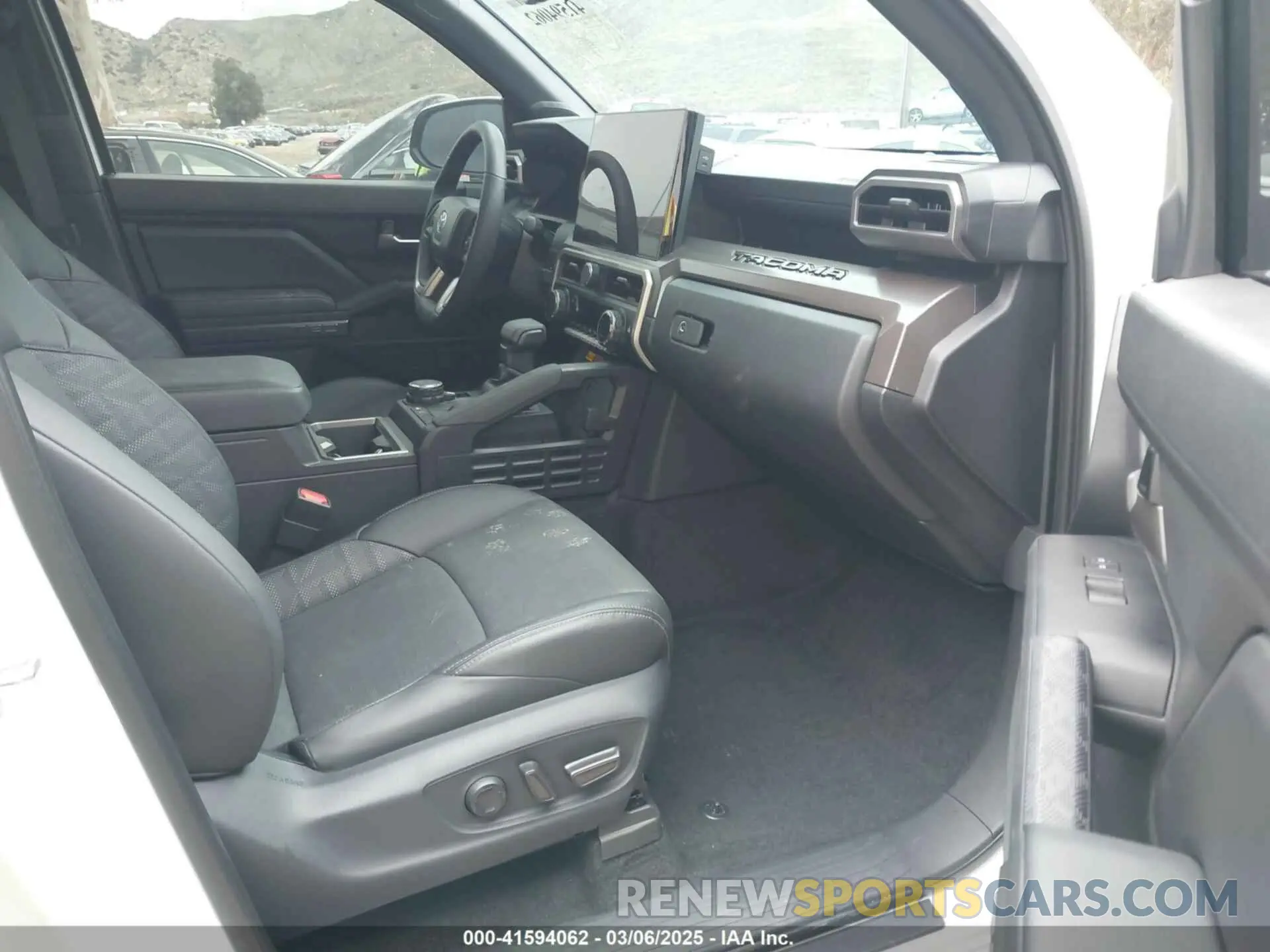 5 fotografías del automóvil dañado 3TMLB5JN4RM011169 TOYOTA TACOMA 2024