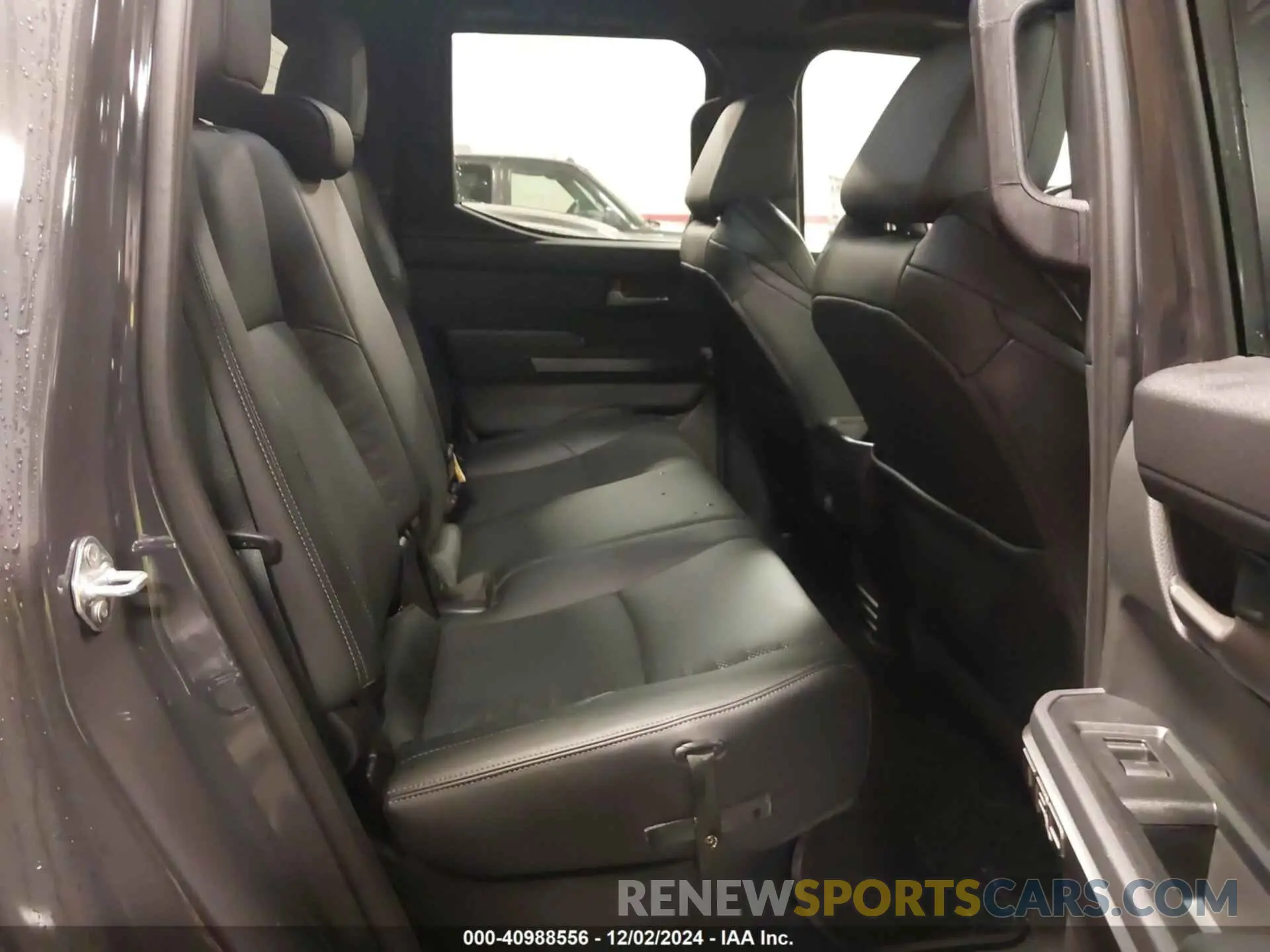 8 fotografías del automóvil dañado 3TMLB5JN4RM011690 TOYOTA TACOMA 2024