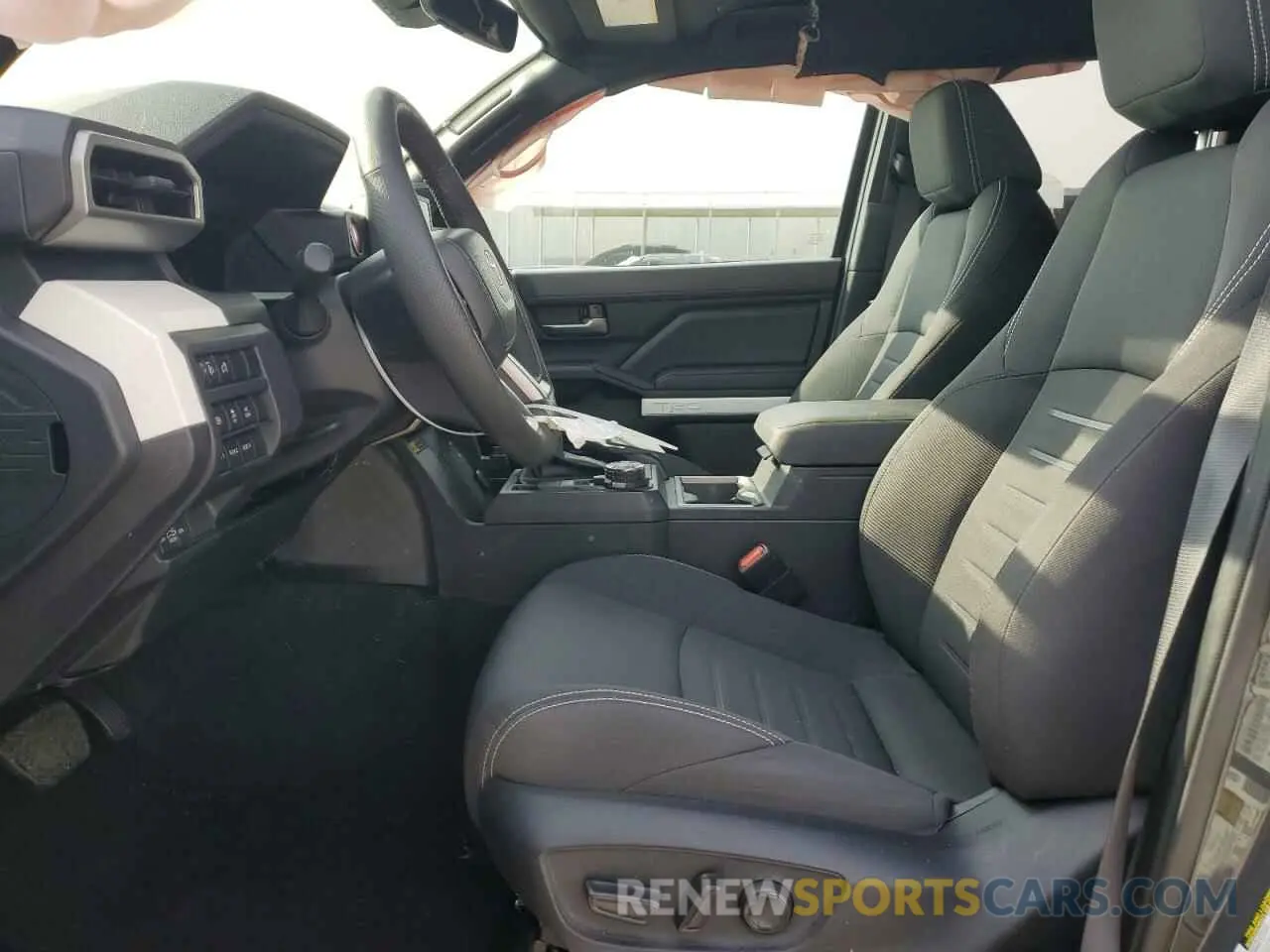 7 fotografías del automóvil dañado 3TMLB5JN4RM018560 TOYOTA TACOMA 2024