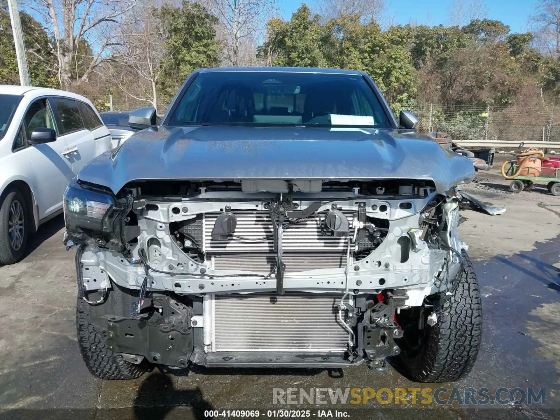 13 fotografías del automóvil dañado 3TMLB5JN4RM022026 TOYOTA TACOMA 2024