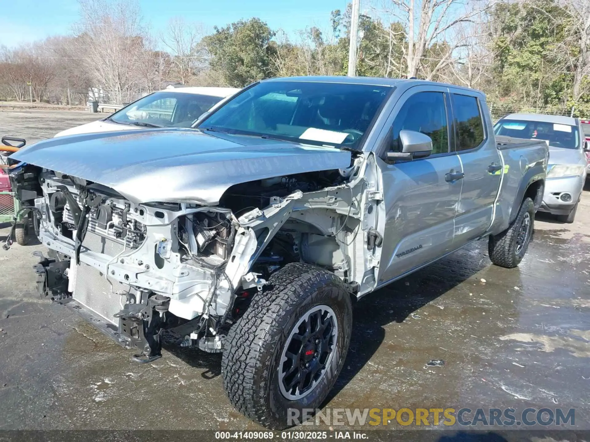 2 fotografías del automóvil dañado 3TMLB5JN4RM022026 TOYOTA TACOMA 2024