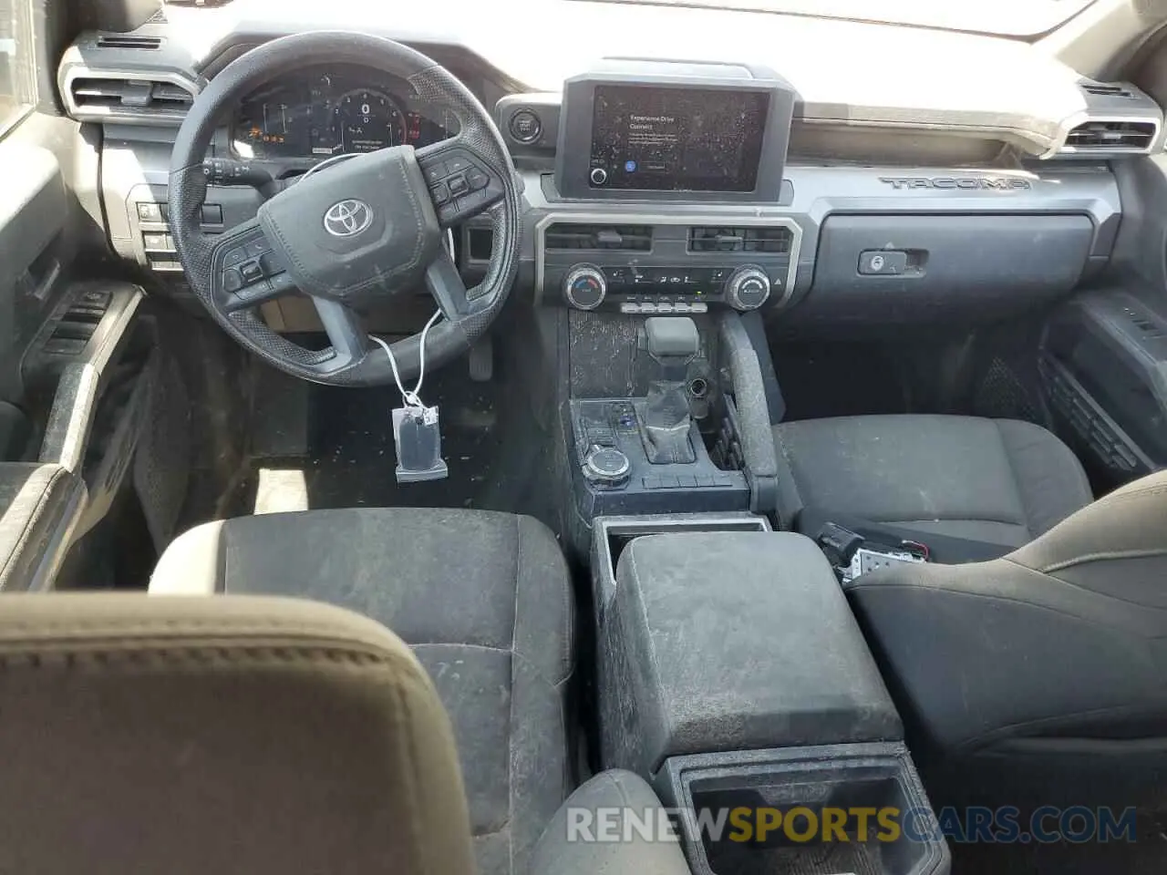 8 fotografías del automóvil dañado 3TMLB5JN4RM035102 TOYOTA TACOMA 2024