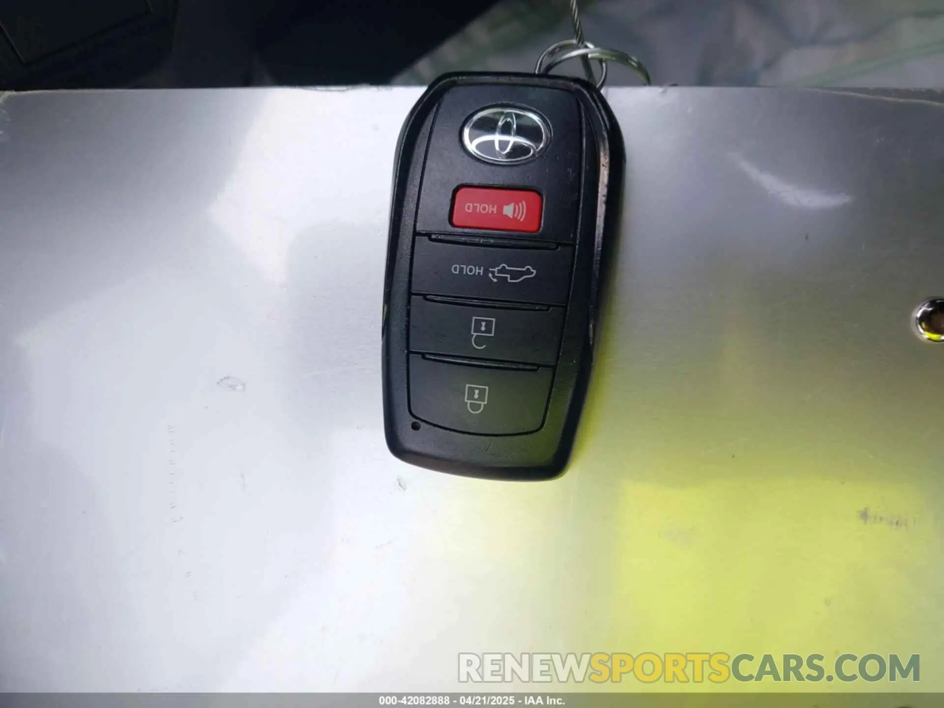 11 fotografías del automóvil dañado 3TMLB5JN4RM047640 TOYOTA TACOMA 2024