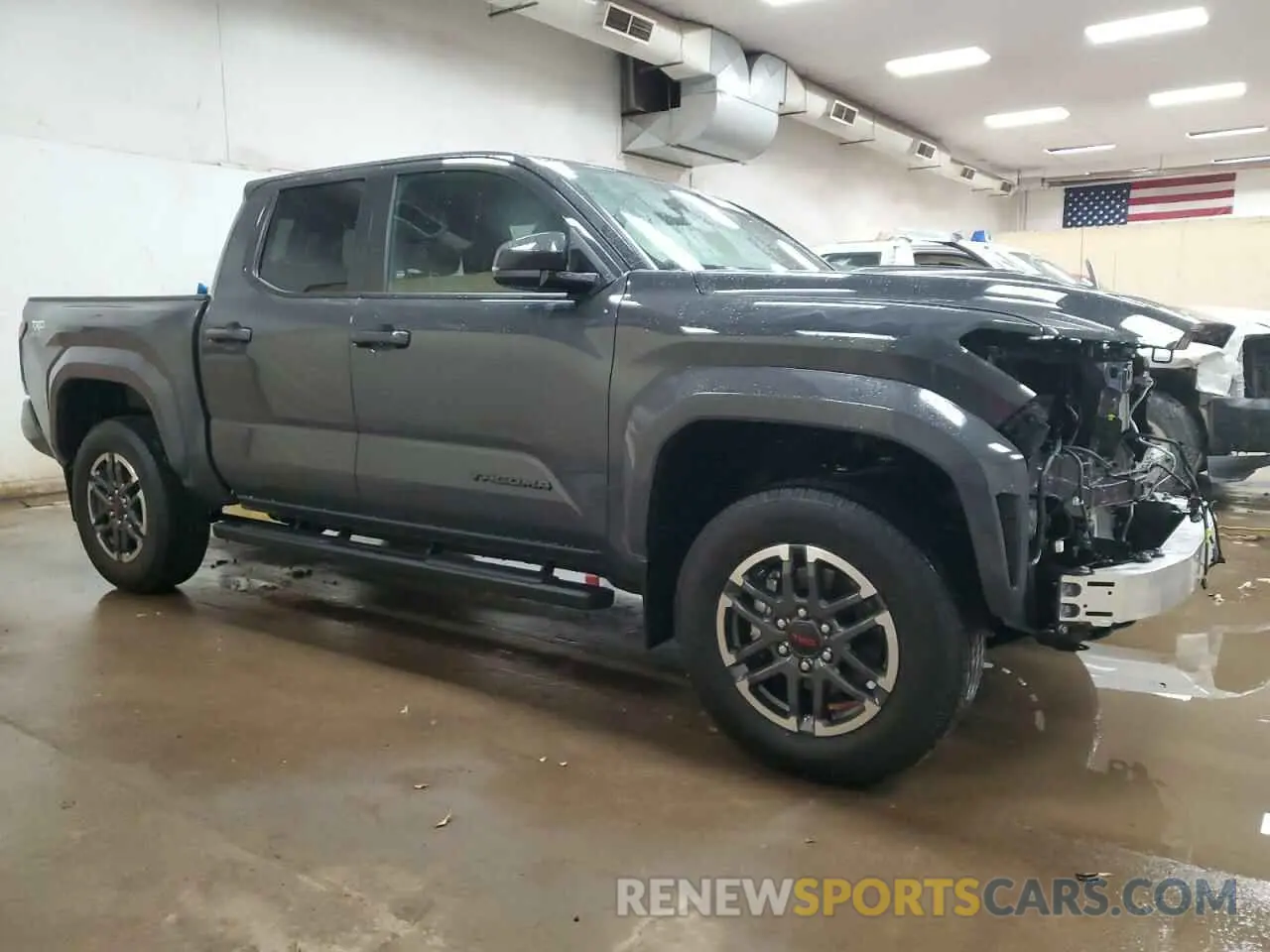 4 fotografías del automóvil dañado 3TMLB5JN4RM053406 TOYOTA TACOMA 2024