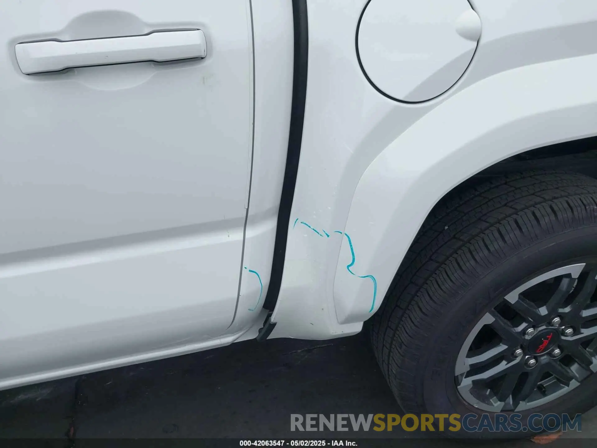 6 fotografías del automóvil dañado 3TMLB5JN4RM054636 TOYOTA TACOMA 2024
