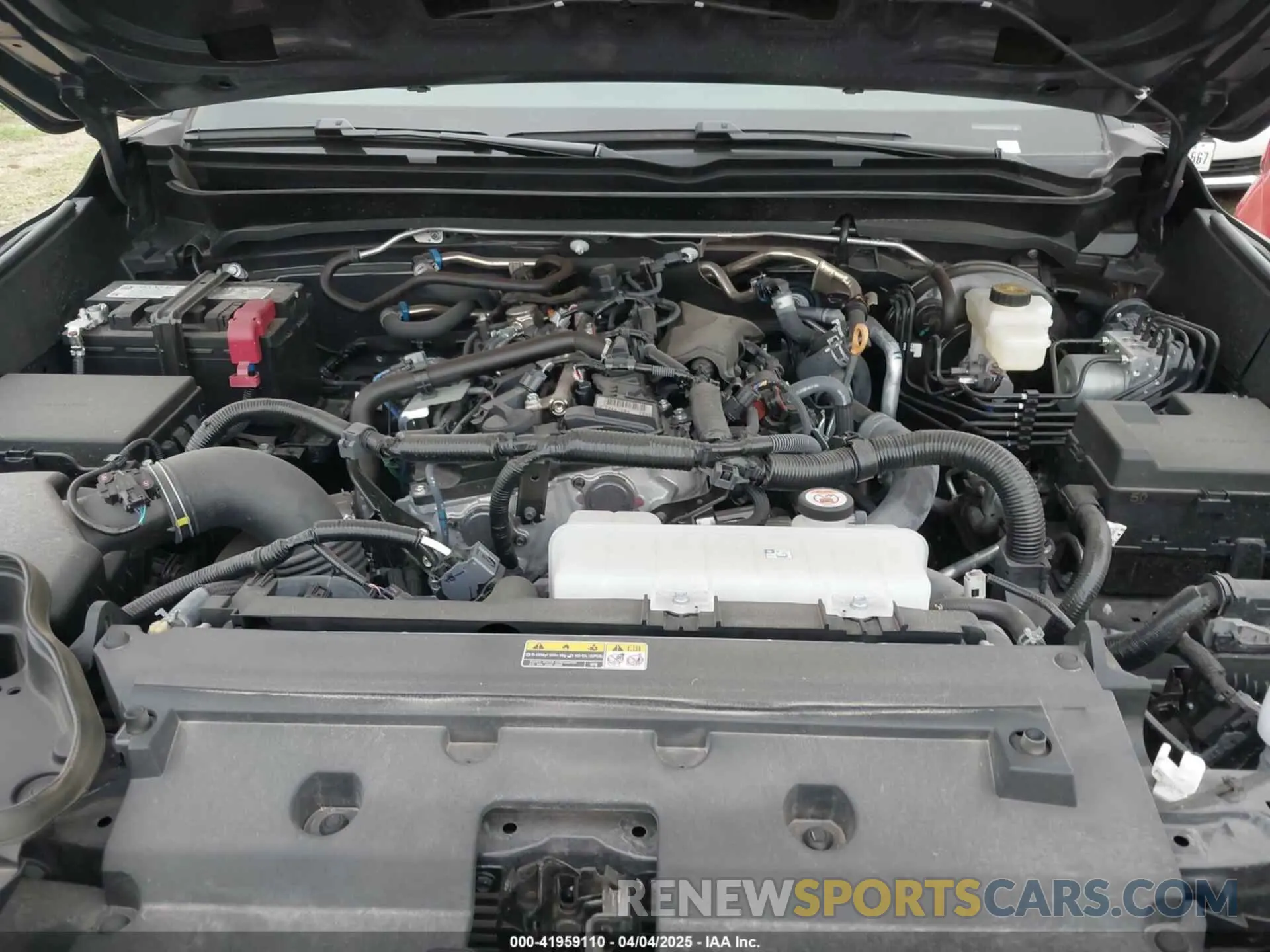 10 fotografías del automóvil dañado 3TMLB5JN4RM060579 TOYOTA TACOMA 2024