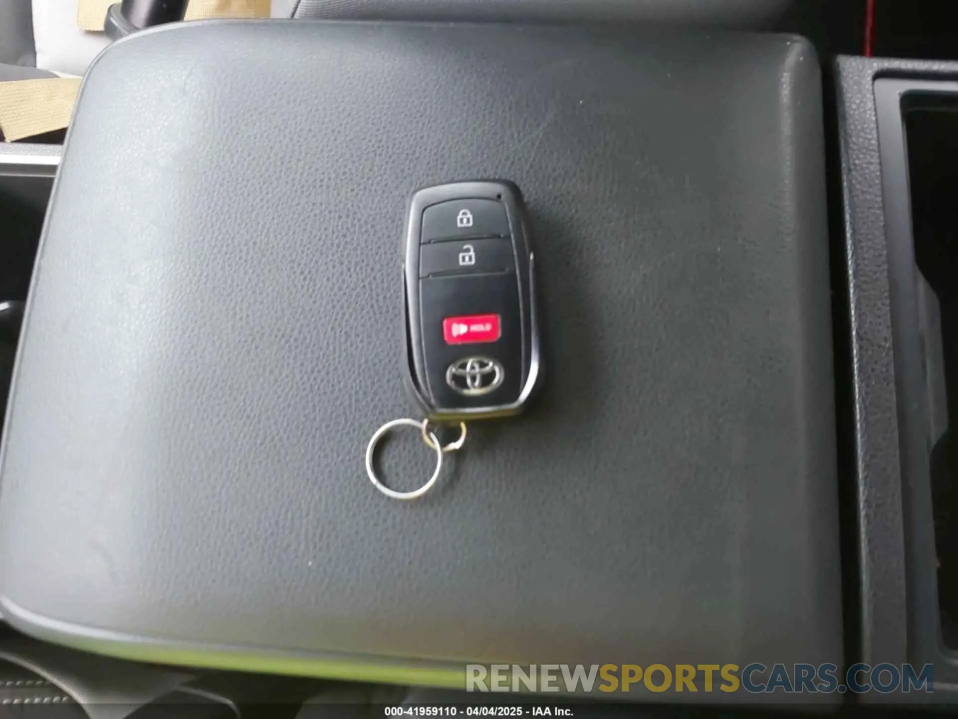 11 fotografías del automóvil dañado 3TMLB5JN4RM060579 TOYOTA TACOMA 2024