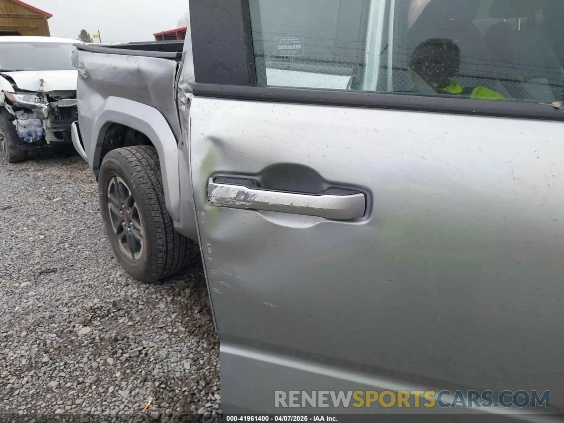 18 fotografías del automóvil dañado 3TMLB5JN4RM070612 TOYOTA TACOMA 2024