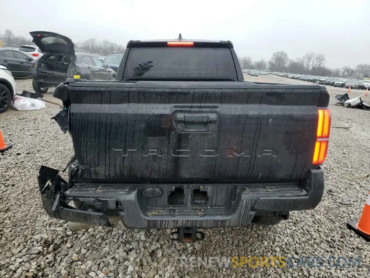 6 fotografías del automóvil dañado 3TMLB5JN5RM023895 TOYOTA TACOMA 2024