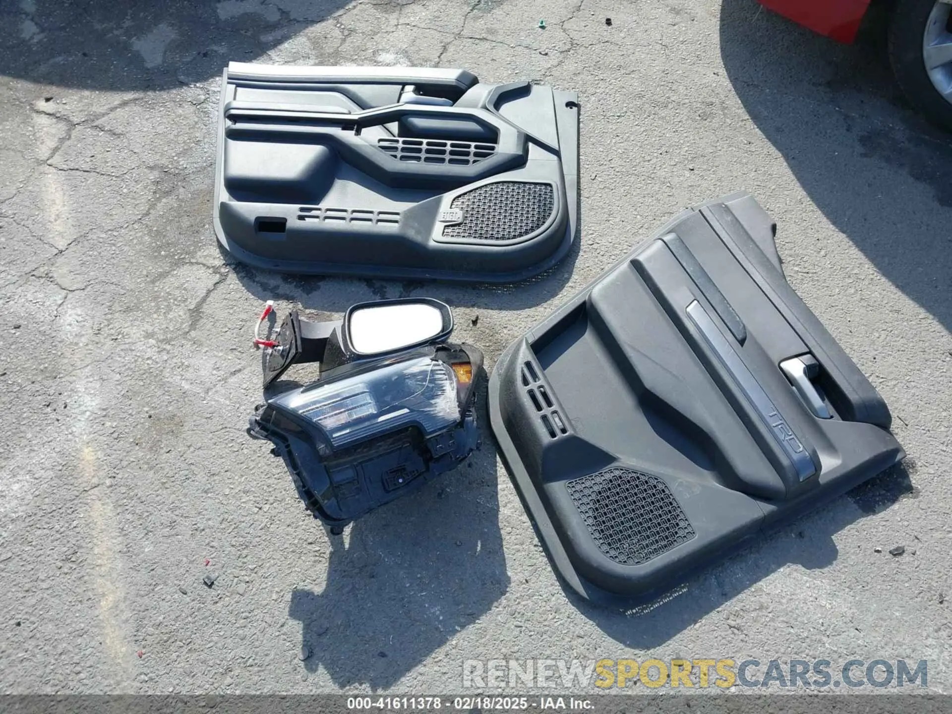 12 fotografías del automóvil dañado 3TMLB5JN6RM022612 TOYOTA TACOMA 2024