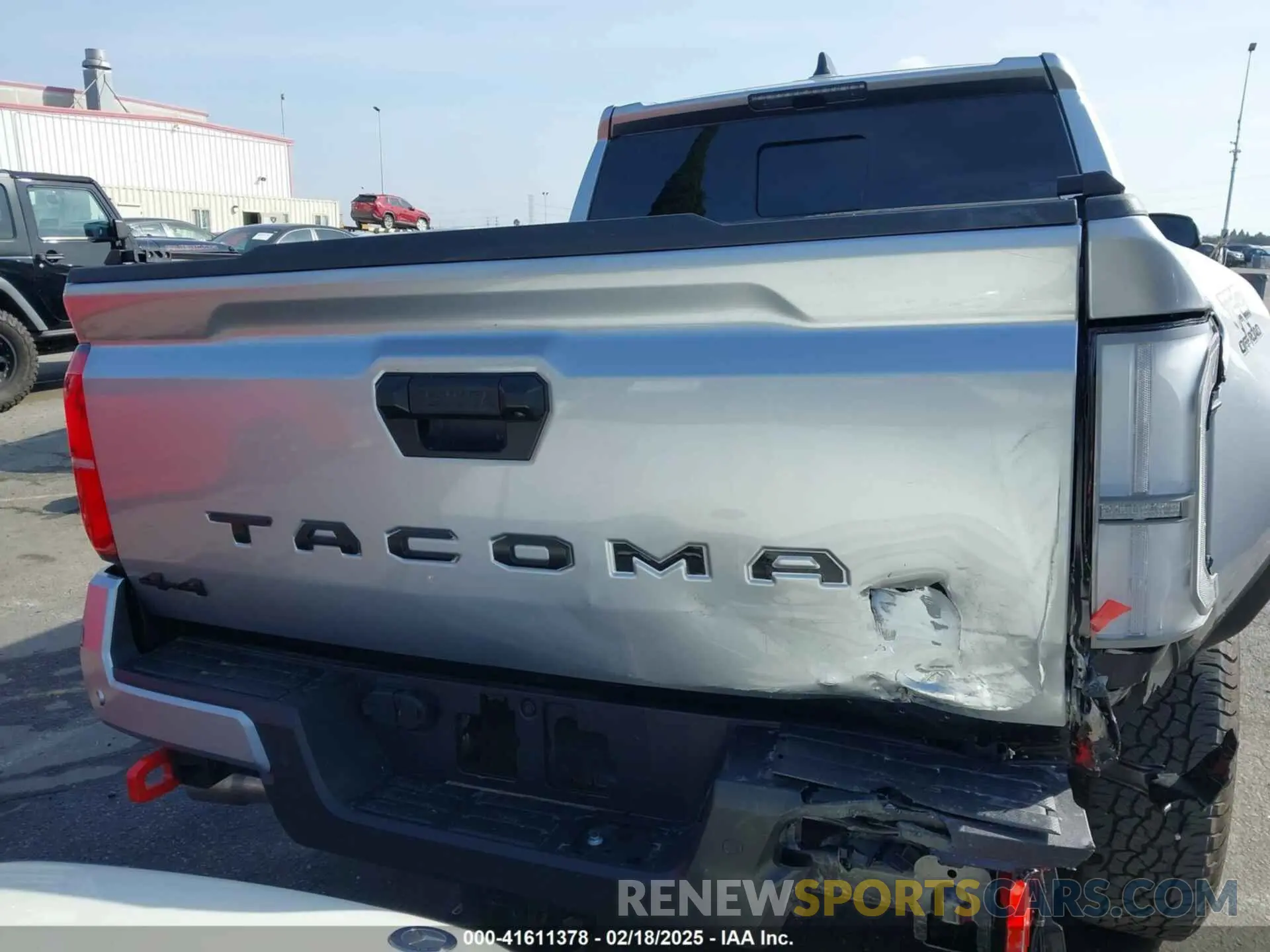 17 fotografías del automóvil dañado 3TMLB5JN6RM022612 TOYOTA TACOMA 2024
