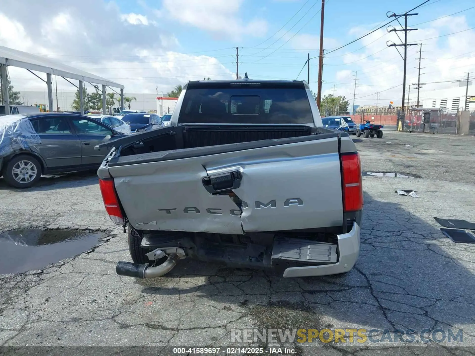 17 fotografías del automóvil dañado 3TMLB5JN6RM032170 TOYOTA TACOMA 2024