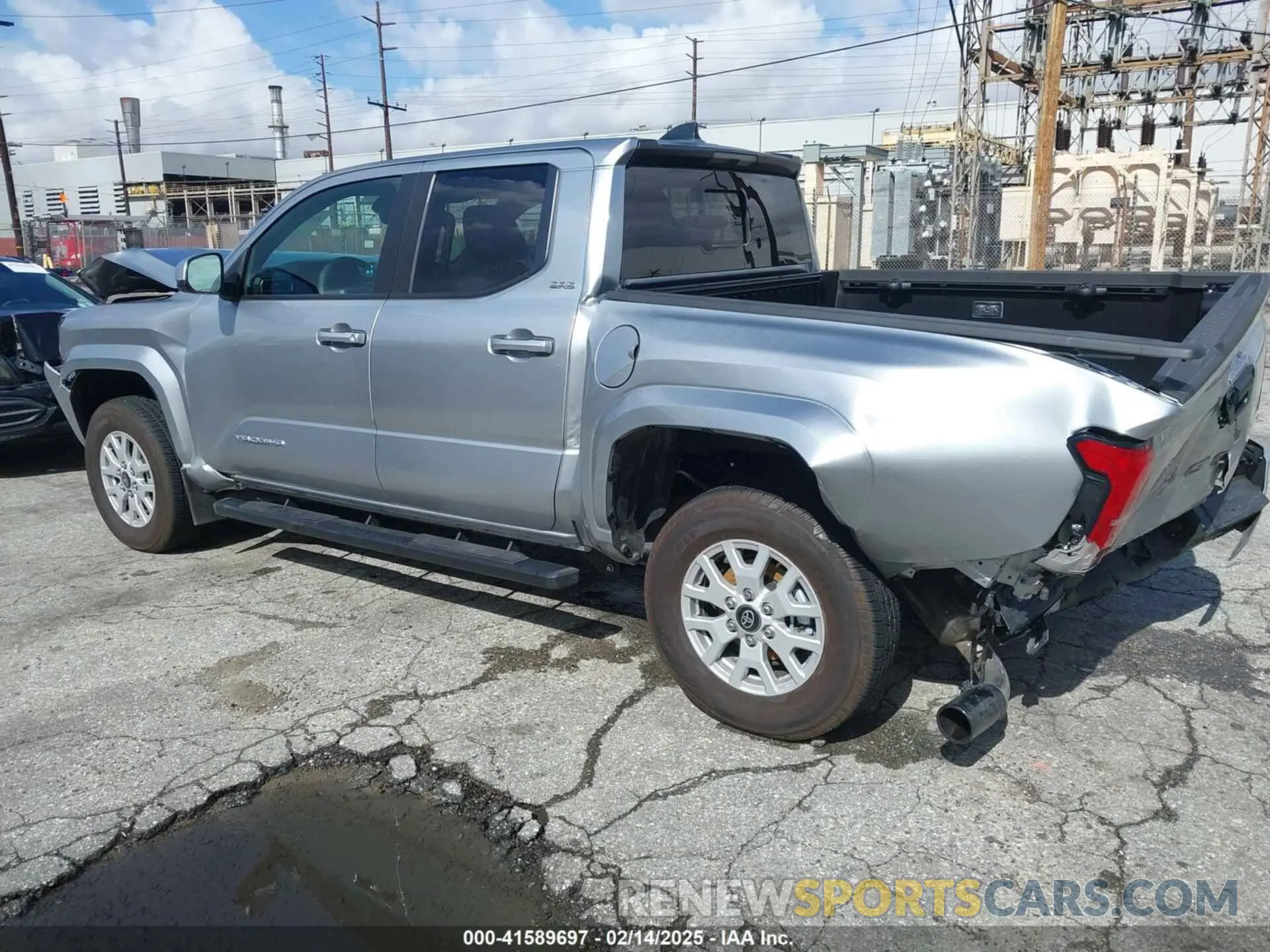 3 fotografías del automóvil dañado 3TMLB5JN6RM032170 TOYOTA TACOMA 2024