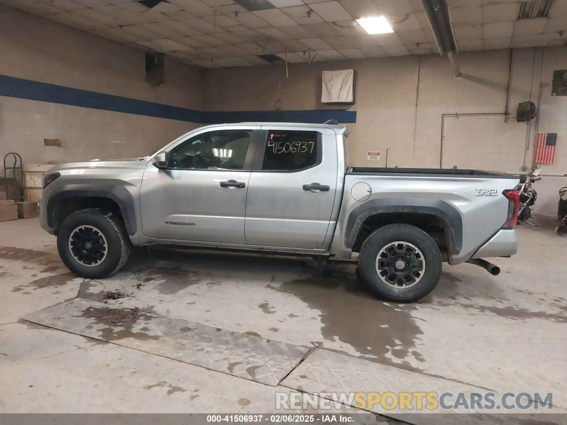 14 fotografías del automóvil dañado 3TMLB5JN6RM032296 TOYOTA TACOMA 2024