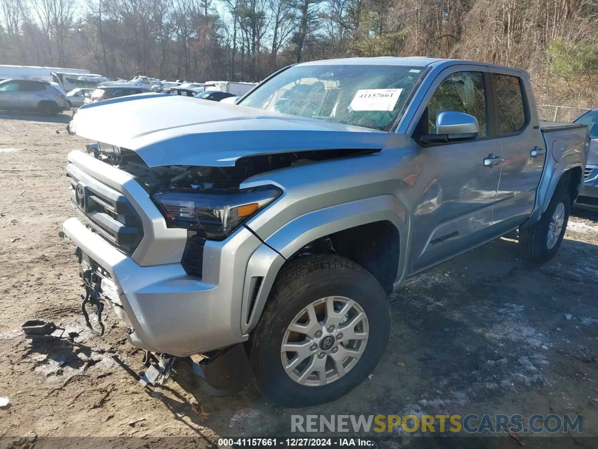2 fotografías del automóvil dañado 3TMLB5JN6RM052743 TOYOTA TACOMA 2024