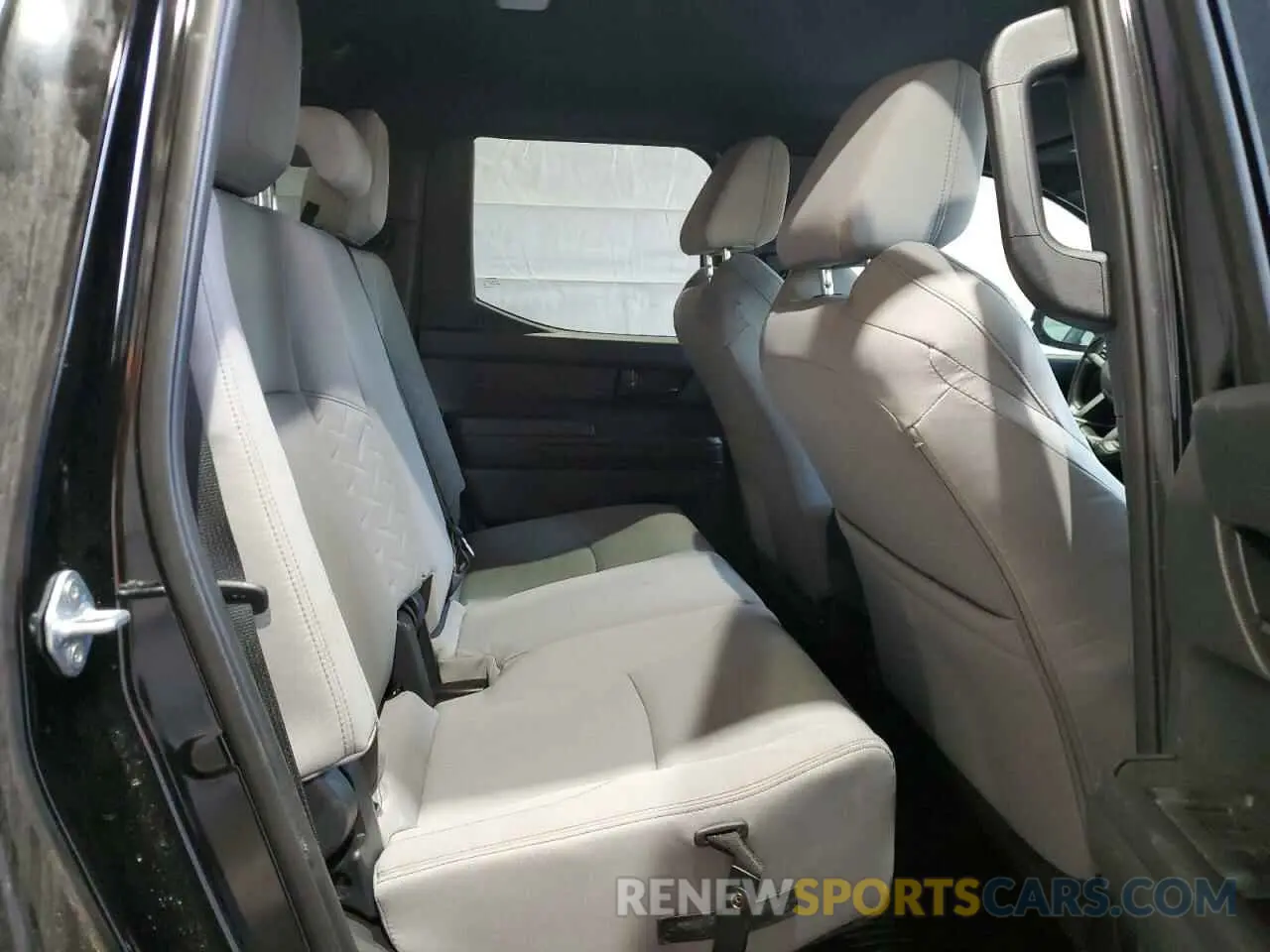 10 fotografías del automóvil dañado 3TMLB5JN6RM062320 TOYOTA TACOMA 2024