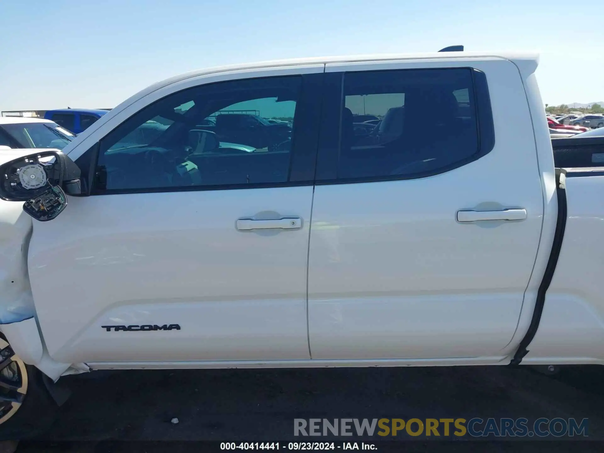 15 fotografías del automóvil dañado 3TMLB5JN7RM006158 TOYOTA TACOMA 2024