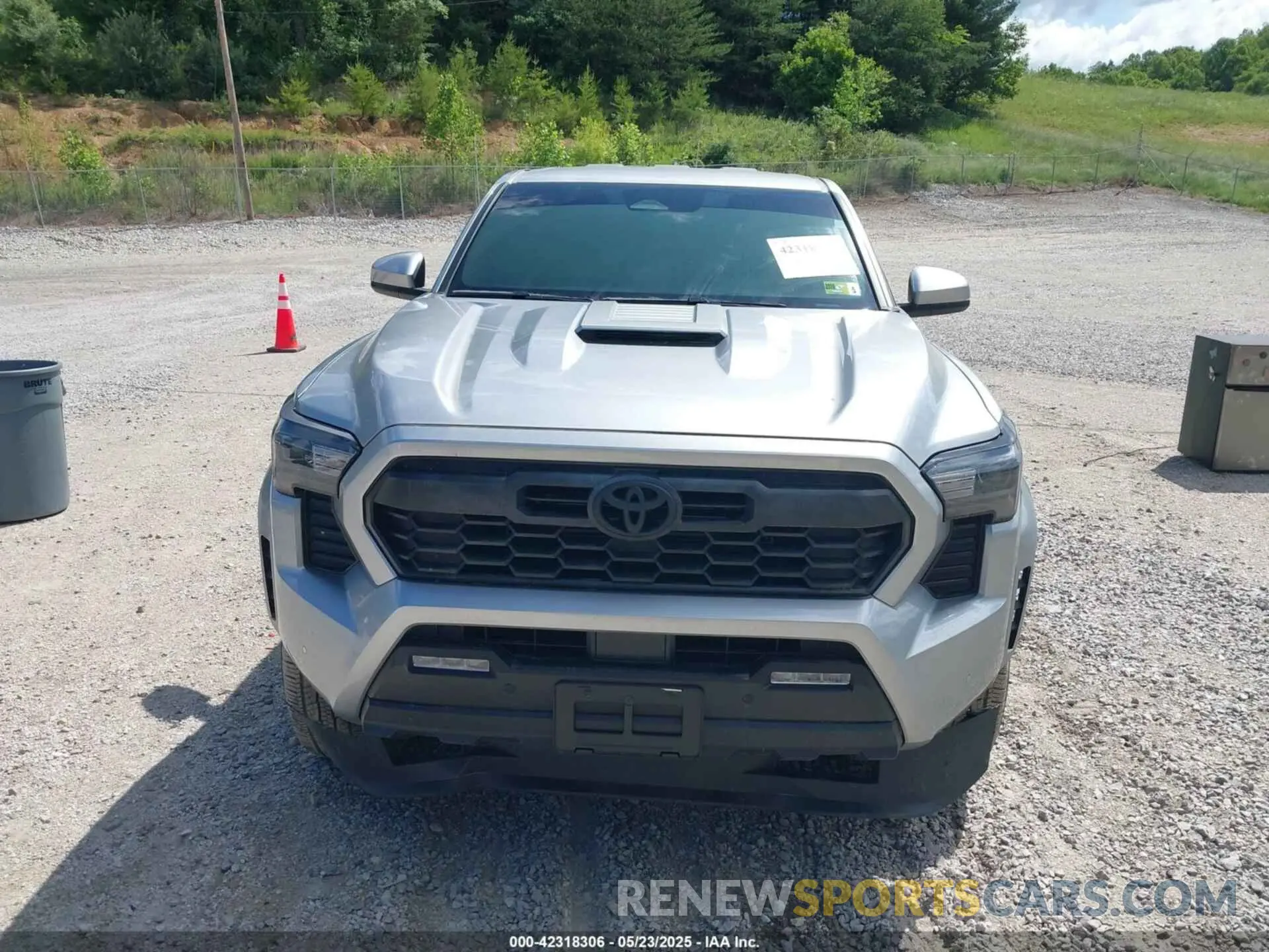12 fotografías del automóvil dañado 3TMLB5JN7RM014602 TOYOTA TACOMA 2024