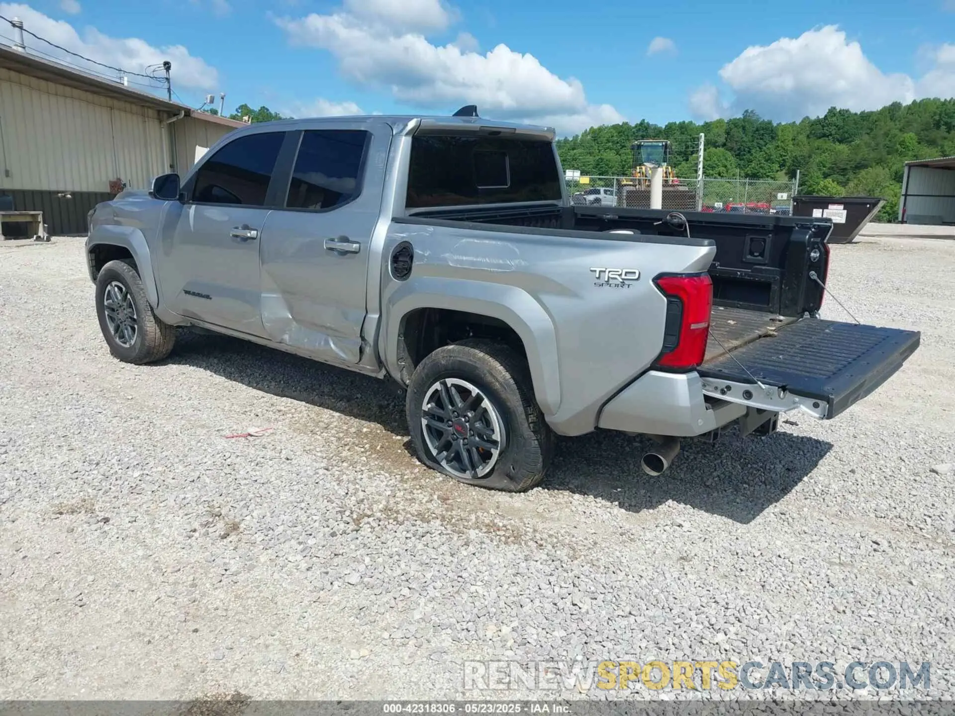 3 fotografías del automóvil dañado 3TMLB5JN7RM014602 TOYOTA TACOMA 2024
