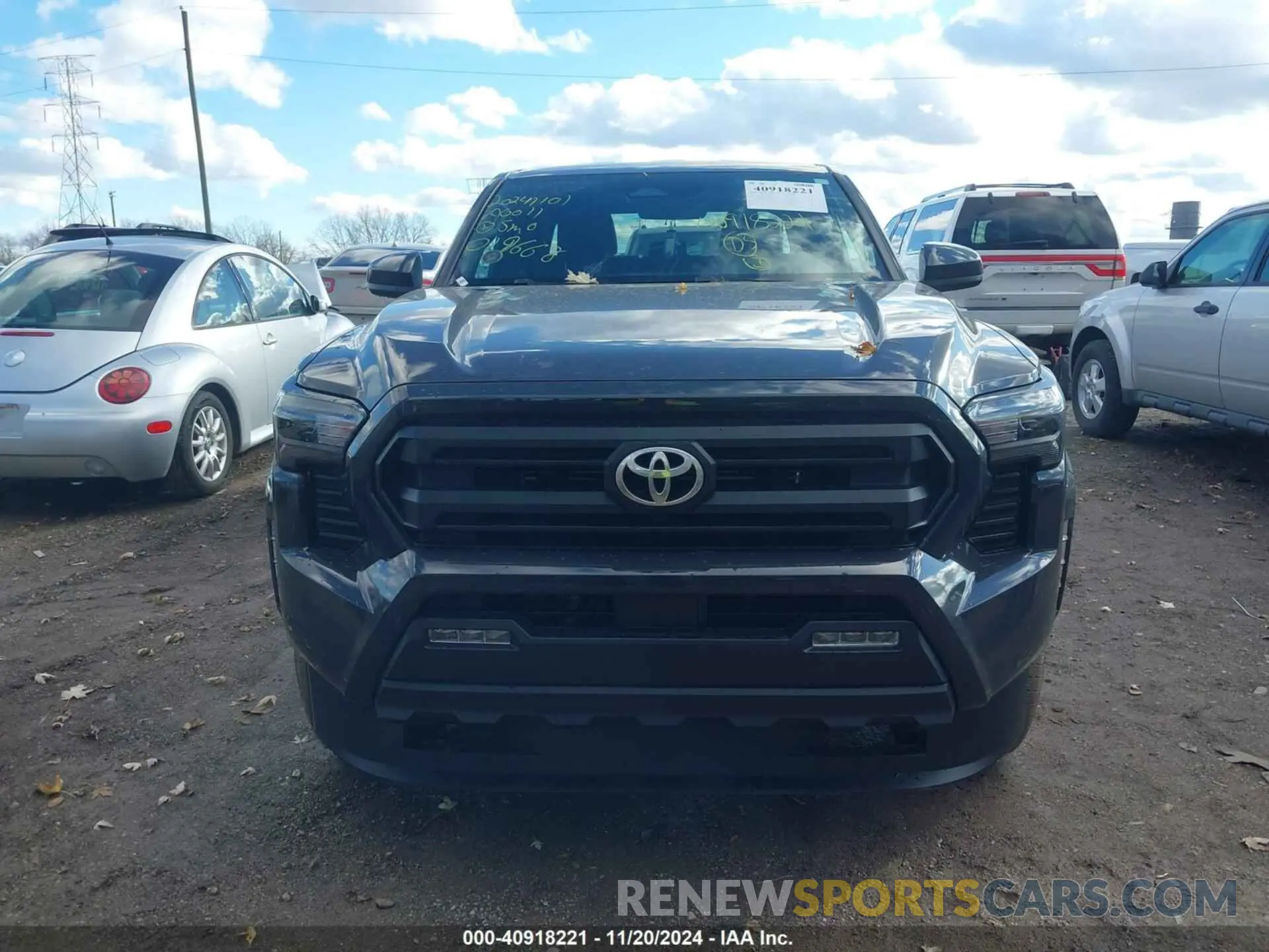 12 fotografías del automóvil dañado 3TMLB5JN7RM019668 TOYOTA TACOMA 2024